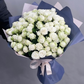 Букет из 25 кустовых пионовидных белых роз (60 см) в Люберцах
