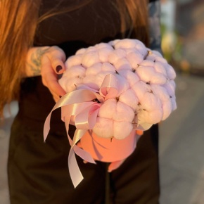 Композиция в шляпной коробке мини из хлопка в Люберцах