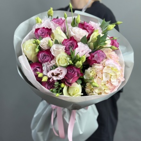 Букет из роз, гортензии и эустом в Люберцах