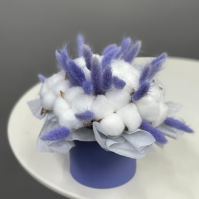 Композиция в шляпной коробке мини из хлопка и лагуруса в Люберцах