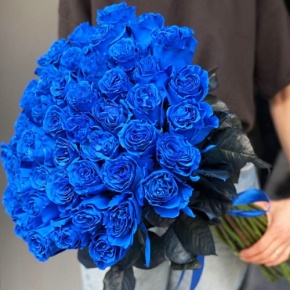 Букет из 51 синей розы Эквадор под ленту (70 см) в Люберцах