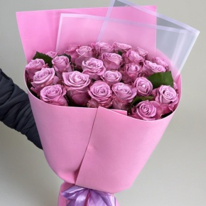 Букет из 25 тепличных лиловых роз Меритим в Люберцах