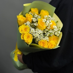 Букет "Нотка счастья" из лимонных роз и хамелациума (40 см) в Люберцах