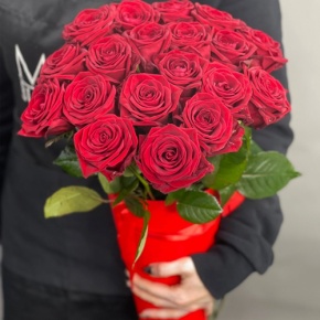 21 красная роза в конусе (50 см) в Люберцах
