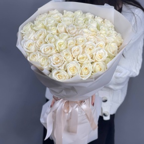 Букет "Белый мотылёк" из 51 белой розы (60 см) в Люберцах
