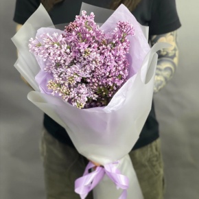 Букет из 9 веток ароматной сирени в Люберцах