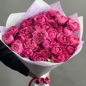 Букет из 11 кустовых пионовидных роз Джульетта в Люберцах