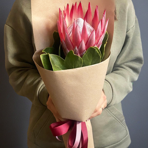 Букет из протеи в крафте в Люберцах