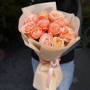 Букет из 11 пионовидных роз Эквадор сорта Кахала (60см) в Люберцах