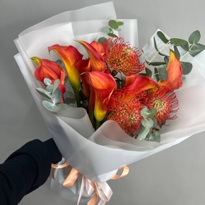 Букет "Империал" из калл, лейко и эвкалипта в Люберцах