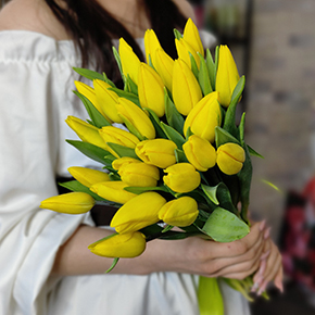 Букет из 25 жёлтых тюльпанов в Люберцах