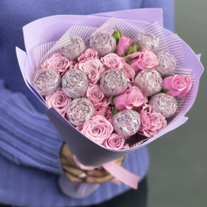 Букет из шоколадных пионов и кустовых роз в Люберцах