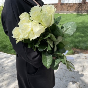 Букет из 9 белых роз (70 см) в Люберцах